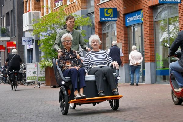 Van Raam Chat rickshaw transport bike range